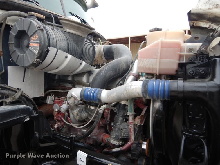 image for item DH5225 2009 Mack GU713  semi truck