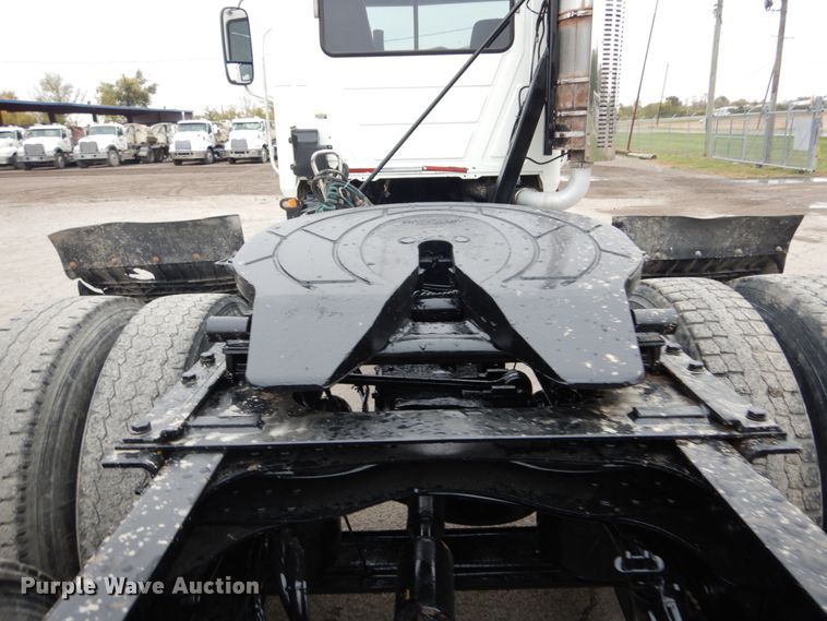 image for item DH5225 2009 Mack GU713  semi truck