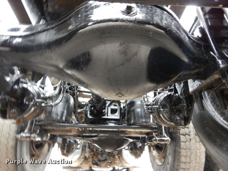 image for item DH5225 2009 Mack GU713  semi truck