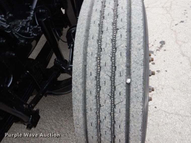 image for item DH5225 2009 Mack GU713  semi truck