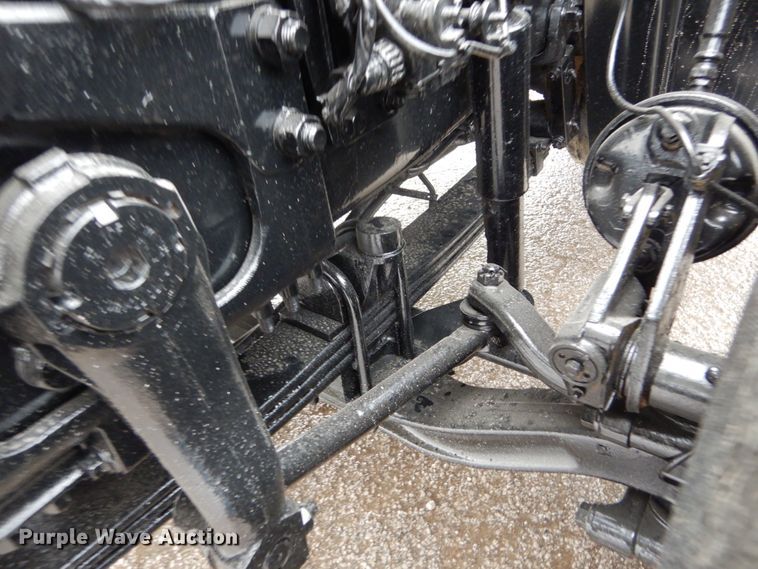 image for item DH5226 2009 Mack GU713  semi truck