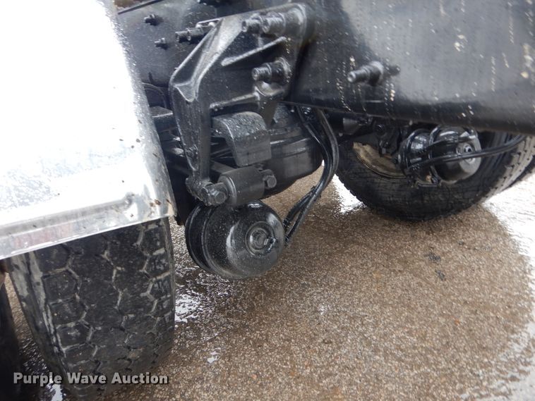 image for item DH5226 2009 Mack GU713  semi truck