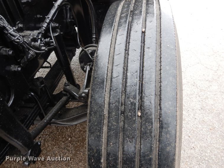 image for item DH5226 2009 Mack GU713  semi truck