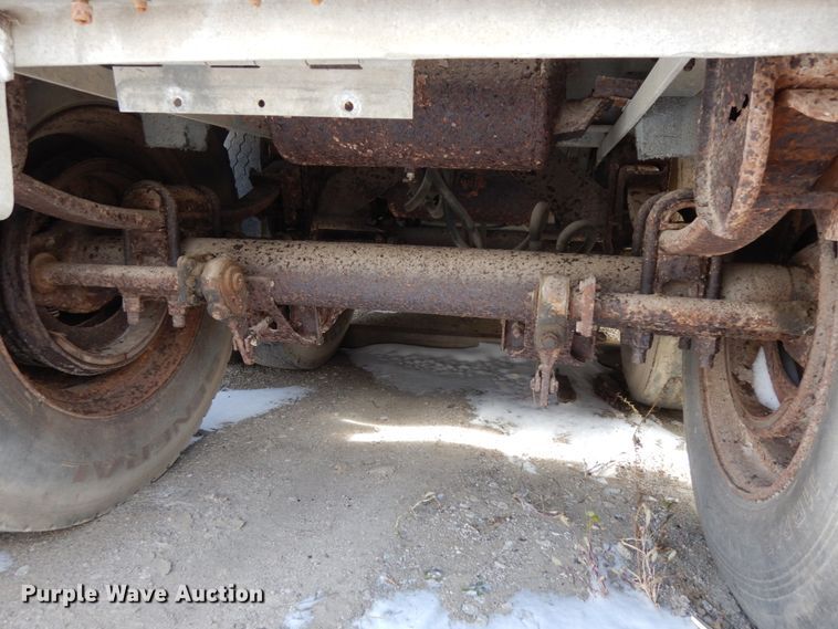 image for item DH6728 1990 Wilson PSDCL-308 livestock trailer