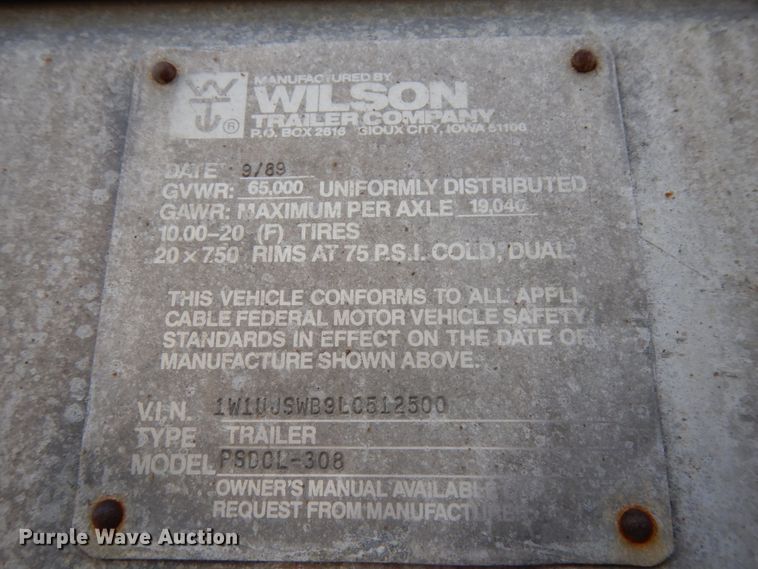 image for item DH6728 1990 Wilson PSDCL-308 livestock trailer