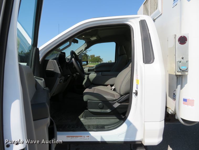 image for item DI3754 2019 Ford F450 Super Duty XL  refrigerated truck