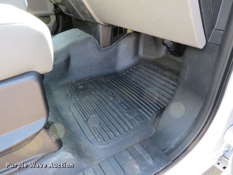 image for item DI3754 2019 Ford F450 Super Duty XL  refrigerated truck