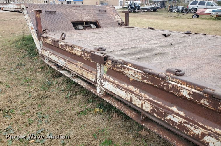 image for item DI5009 1980 Landoll Hauloll 316-45 tilt deck equipment trailer