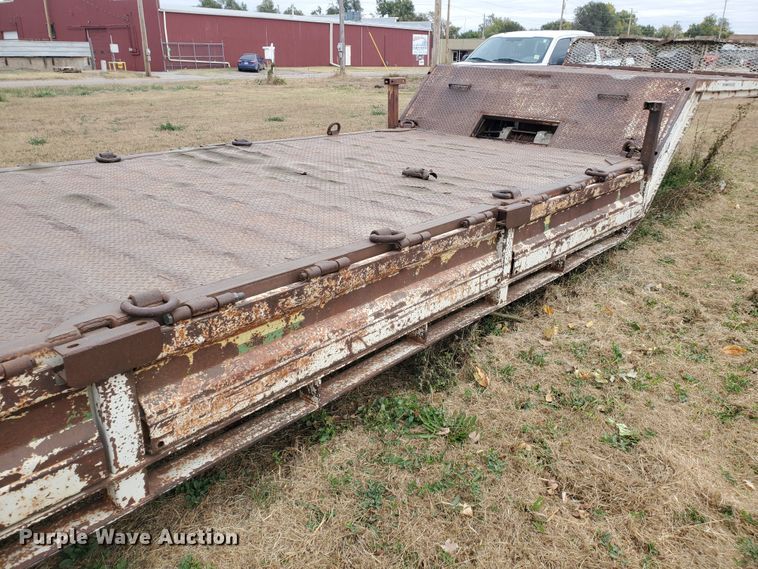 image for item DI5009 1980 Landoll Hauloll 316-45 tilt deck equipment trailer