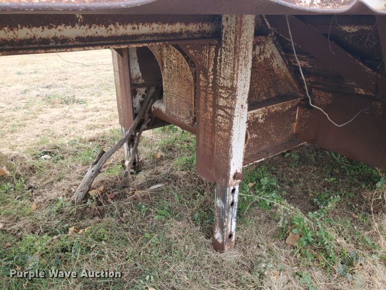 image for item DI5009 1980 Landoll Hauloll 316-45 tilt deck equipment trailer