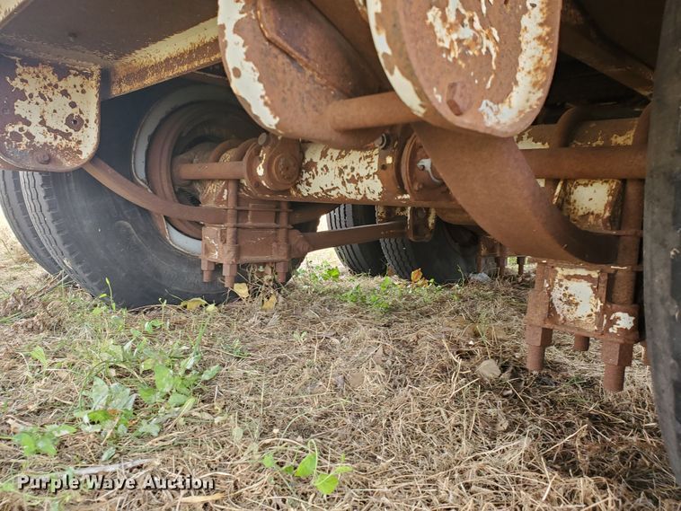 image for item DI5009 1980 Landoll Hauloll 316-45 tilt deck equipment trailer