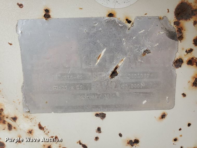 image for item DI5009 1980 Landoll Hauloll 316-45 tilt deck equipment trailer