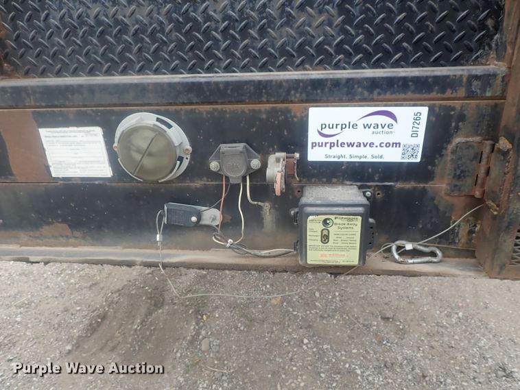 image for item DI7265 2005 Trailmaster drop deck equipment trailer