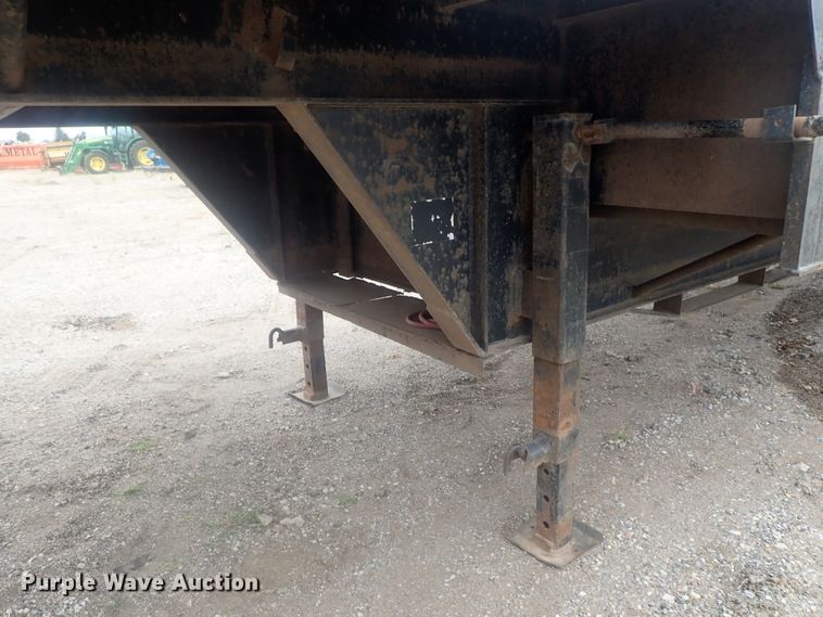 image for item DI7265 2005 Trailmaster drop deck equipment trailer