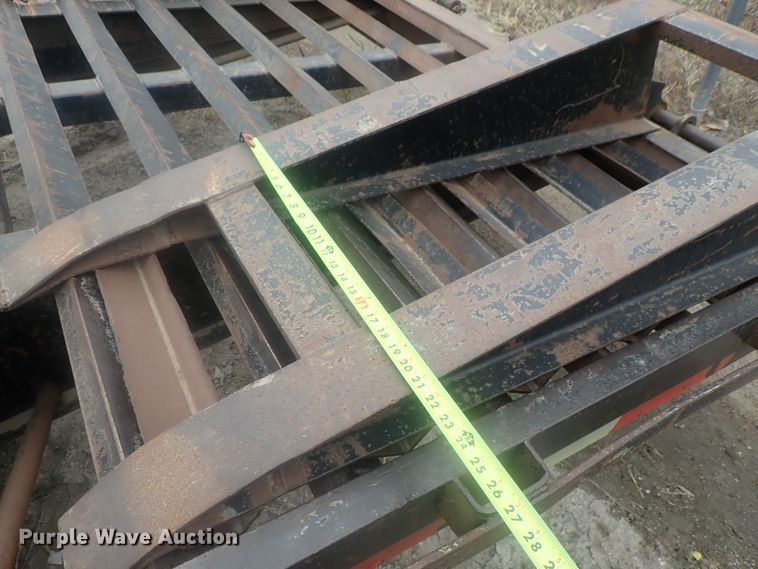 image for item DI7265 2005 Trailmaster drop deck equipment trailer