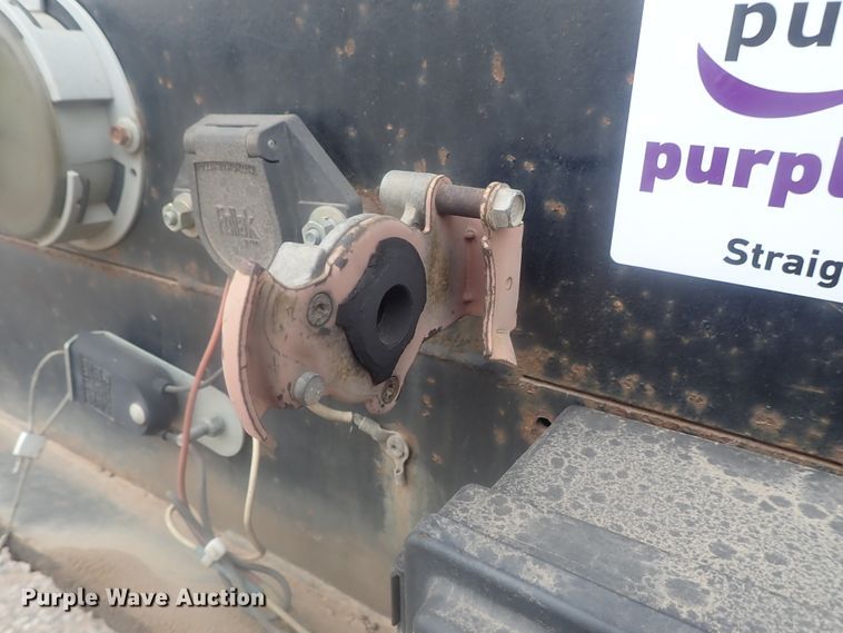 image for item DI7265 2005 Trailmaster drop deck equipment trailer