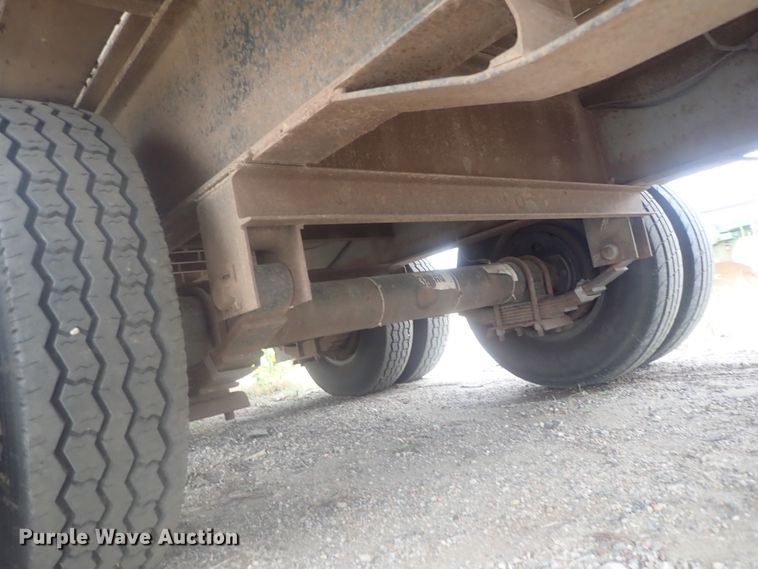 image for item DI7265 2005 Trailmaster drop deck equipment trailer