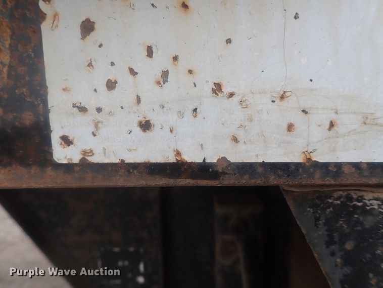 image for item DI7265 2005 Trailmaster drop deck equipment trailer