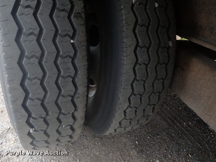 image for item DI7265 2005 Trailmaster drop deck equipment trailer