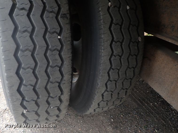 image for item DI7265 2005 Trailmaster drop deck equipment trailer