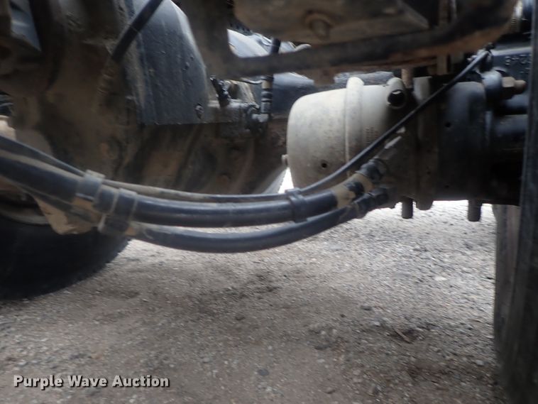 image for item DI7266 2013 Peterbilt 579  semi truck