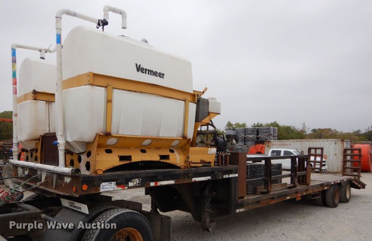 image for item DI8341 2000 Neville Built drop deck equipment trailer