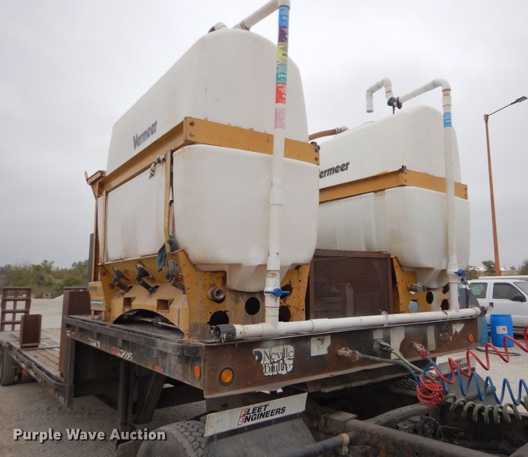 image for item DI8341 2000 Neville Built drop deck equipment trailer