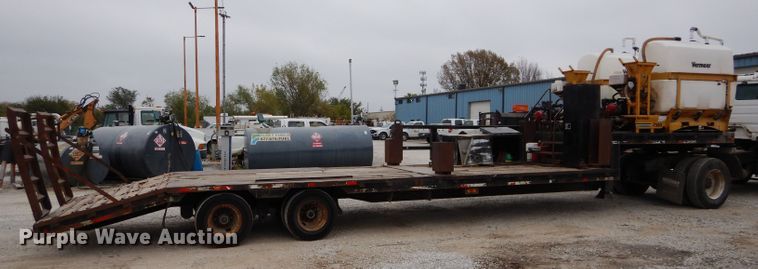 image for item DI8341 2000 Neville Built drop deck equipment trailer