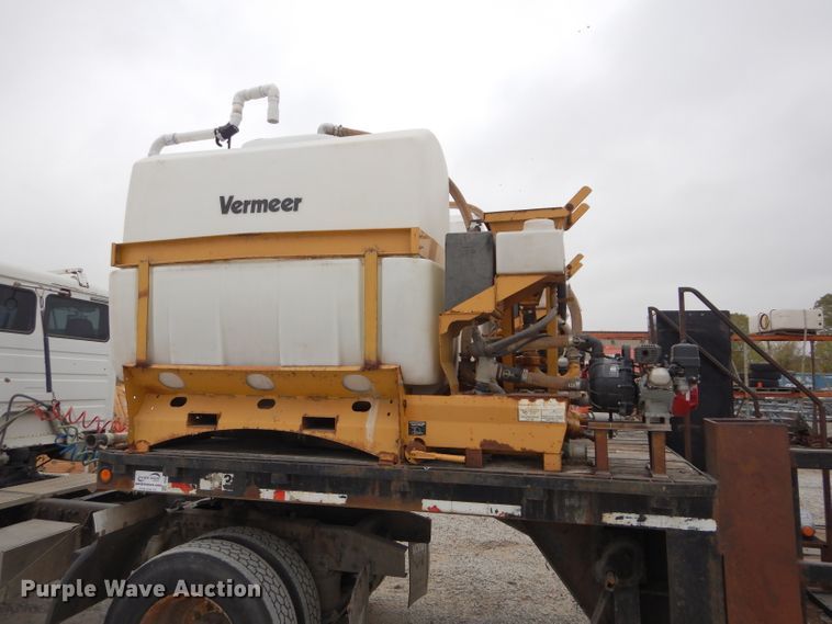 image for item DI8341 2000 Neville Built drop deck equipment trailer