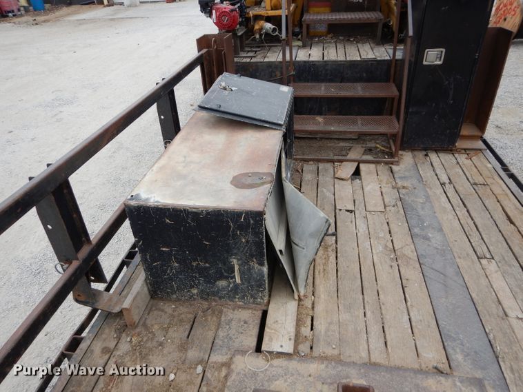 image for item DI8341 2000 Neville Built drop deck equipment trailer