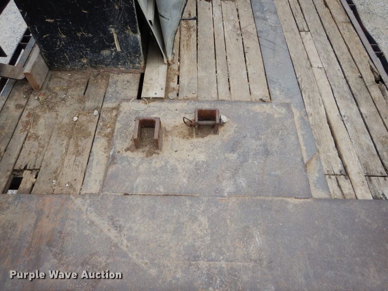 image for item DI8341 2000 Neville Built drop deck equipment trailer