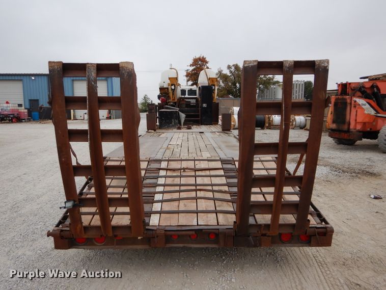 image for item DI8341 2000 Neville Built drop deck equipment trailer