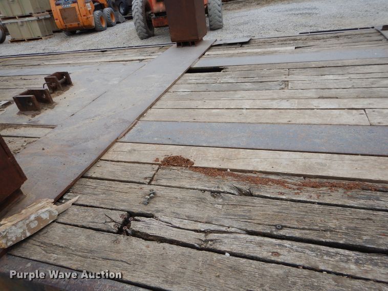 image for item DI8341 2000 Neville Built drop deck equipment trailer