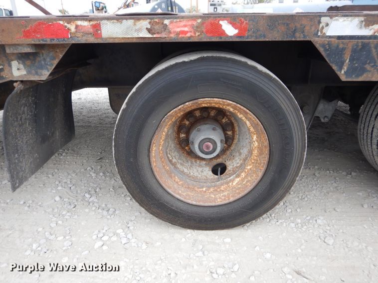 image for item DI8341 2000 Neville Built drop deck equipment trailer