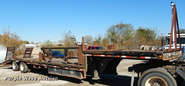 image for item DI8343 2000 Neville Built drop deck equipment trailer