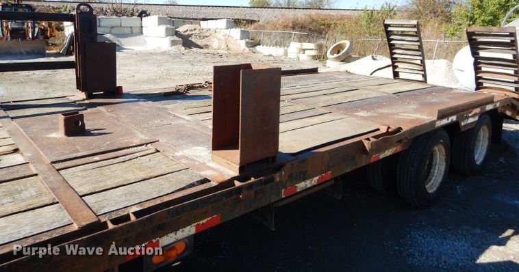 image for item DI8343 2000 Neville Built drop deck equipment trailer