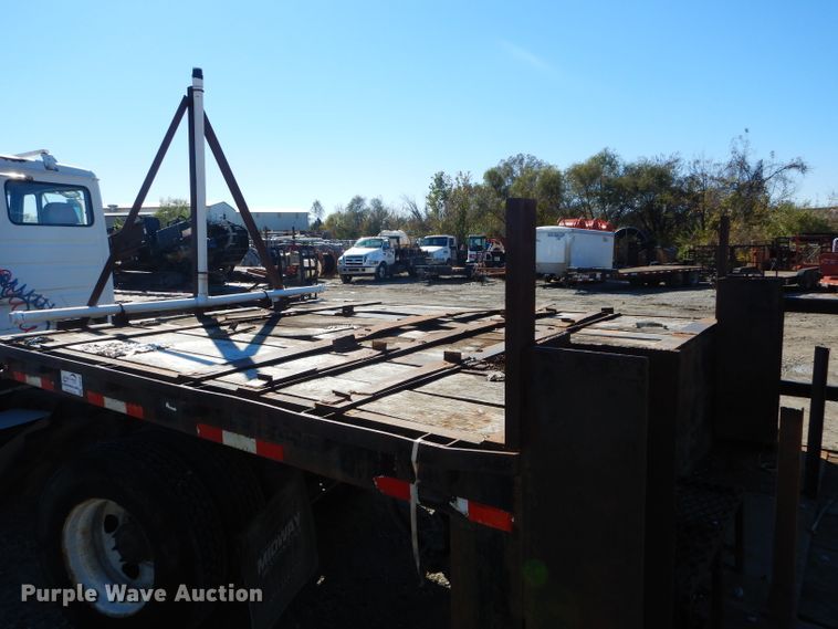 image for item DI8343 2000 Neville Built drop deck equipment trailer