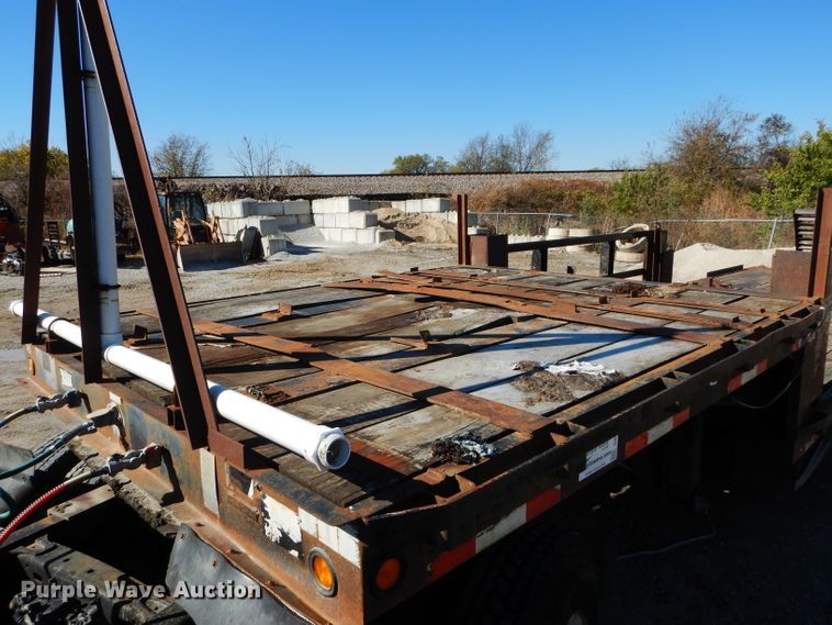 image for item DI8343 2000 Neville Built drop deck equipment trailer