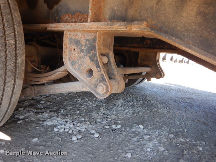 image for item DI8343 2000 Neville Built drop deck equipment trailer