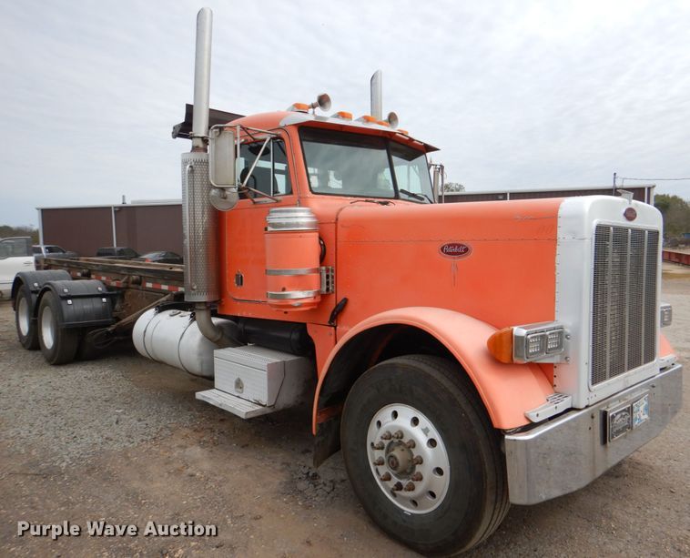 image for item DJ0253 2001 Peterbilt 379  roll off container truck