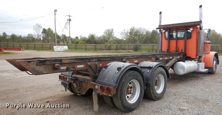 image for item DJ0253 2001 Peterbilt 379  roll off container truck