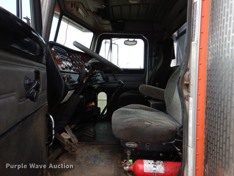 image for item DJ0253 2001 Peterbilt 379  roll off container truck