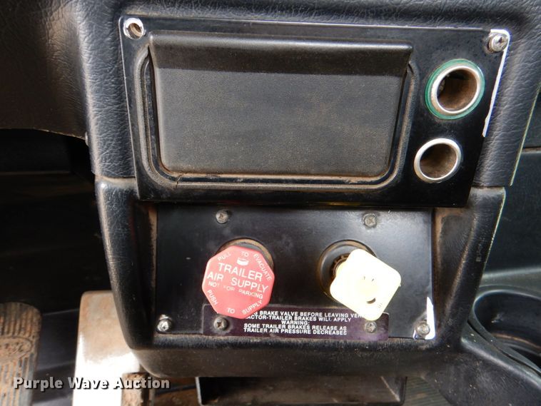 image for item DJ0253 2001 Peterbilt 379  roll off container truck