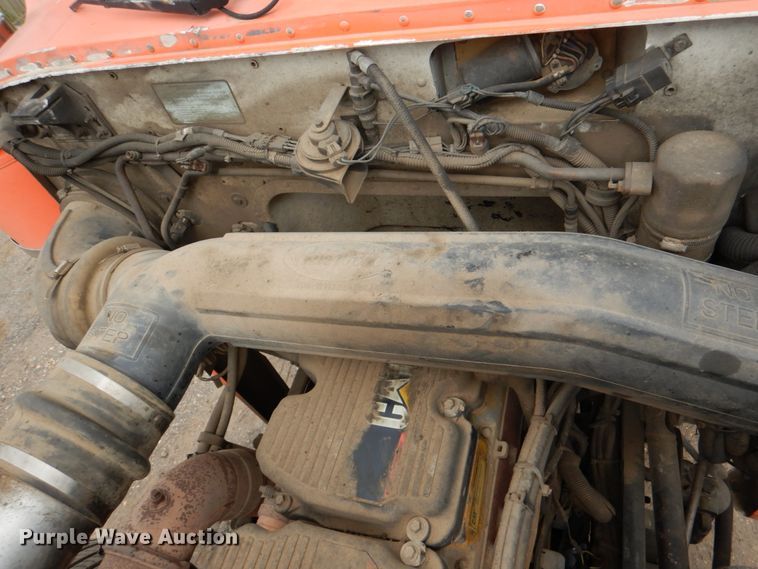 image for item DJ0253 2001 Peterbilt 379  roll off container truck