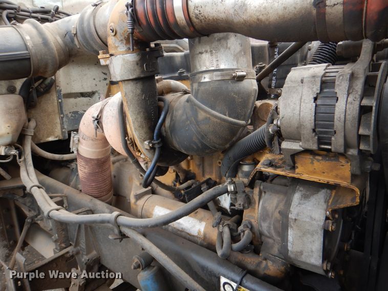 image for item DJ0253 2001 Peterbilt 379  roll off container truck