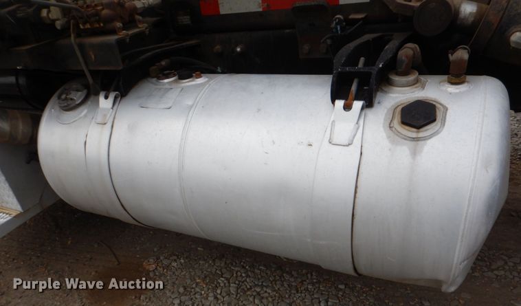 image for item DJ0253 2001 Peterbilt 379  roll off container truck