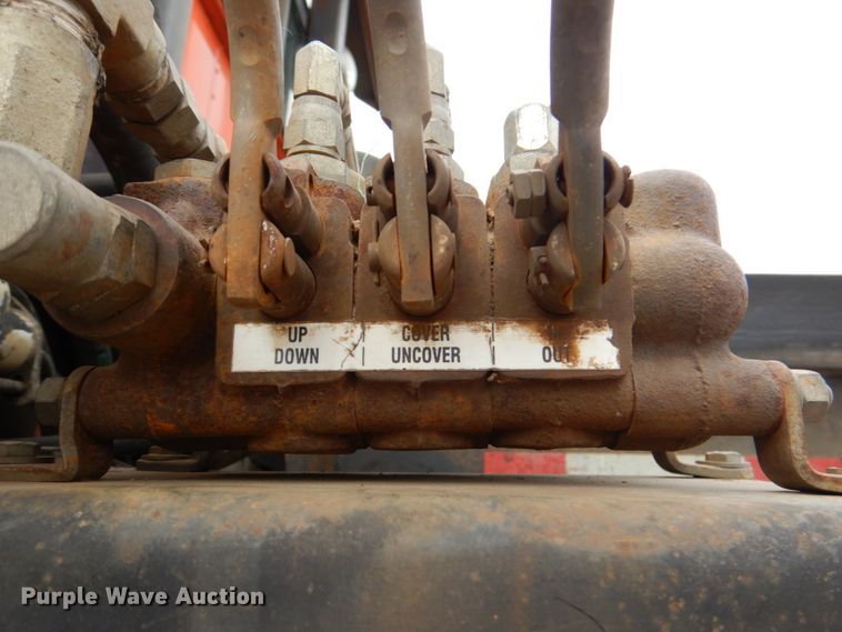 image for item DJ0253 2001 Peterbilt 379  roll off container truck