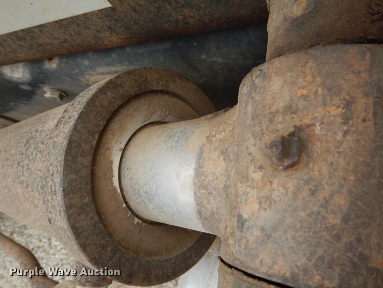 image for item DJ0253 2001 Peterbilt 379  roll off container truck