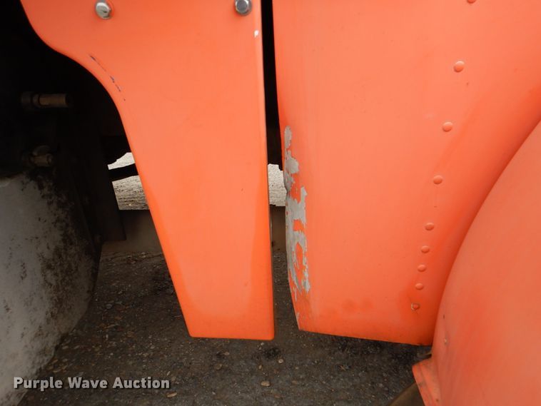 image for item DJ0253 2001 Peterbilt 379  roll off container truck