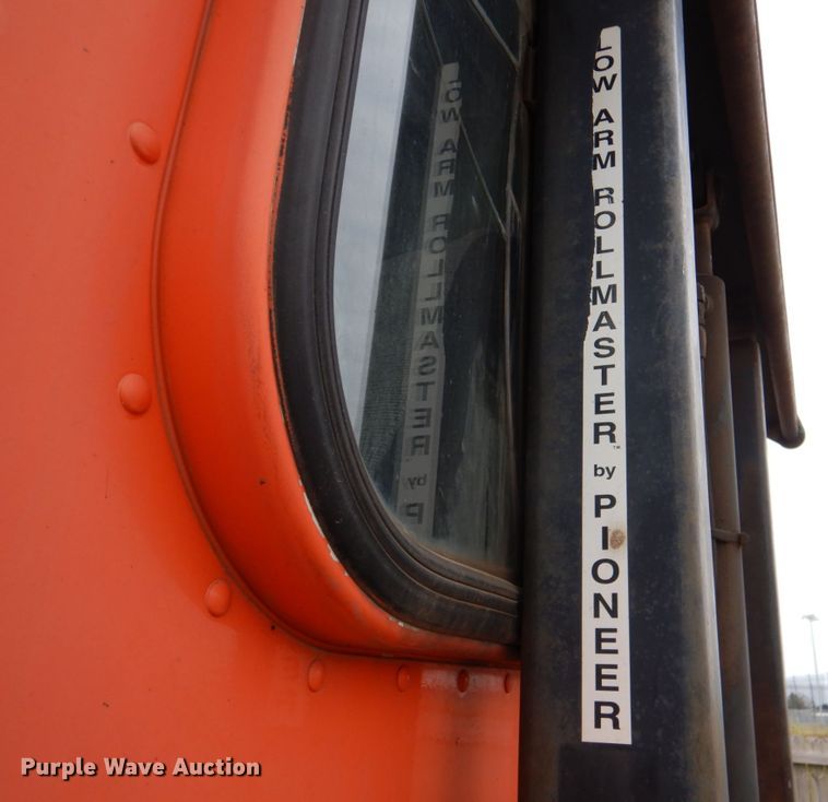 image for item DJ0253 2001 Peterbilt 379  roll off container truck